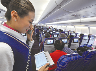 飞机客舱使用手机 目前宣传效果大于功效