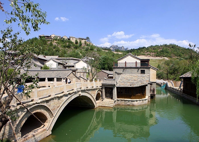 中青旅参与受让古北水镇股份遭问询